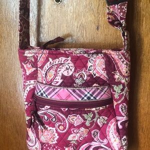 VERA BRADLEY Floral Pink Paisley Zip Pocket AdjustStrap Cross Body Messenger Bag
